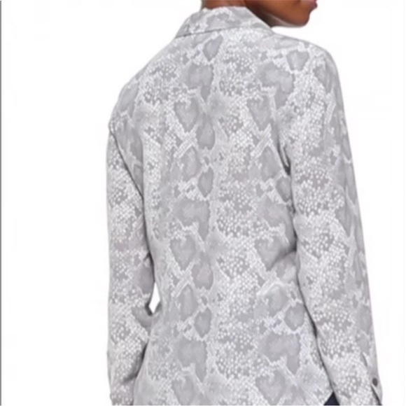 Equipment Brett Python Blouse - Picture 3 of 9